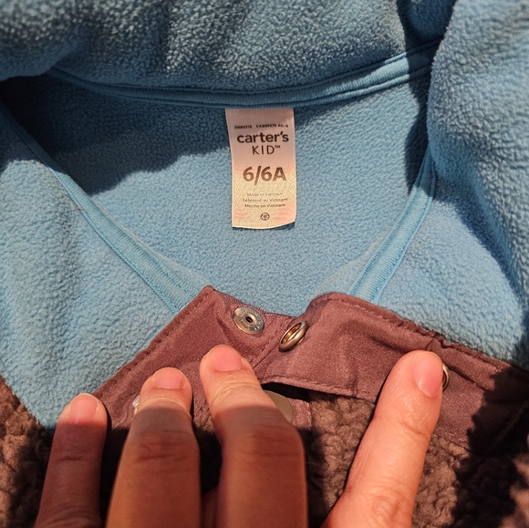 Fuzzy sweater - Picture 2 of 2